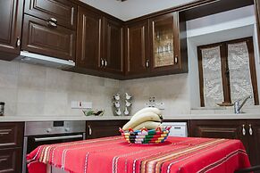 Ariadni Gaia Cottage