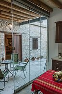 Ariadni Gaia Cottage