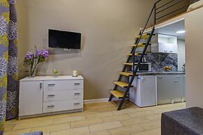 URoom Apart Hotel Pervomaiskaya