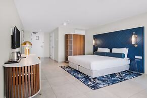Mangrove Beach Corendon Curacao All-Inclusive Resort, Curio by Hilton