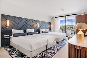 Mangrove Beach Corendon Curacao All-Inclusive Resort, Curio by Hilton
