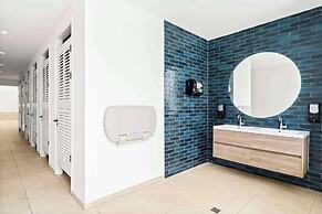 Mangrove Beach Corendon Curacao All-Inclusive Resort, Curio by Hilton