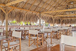 Mangrove Beach Corendon Curacao All-Inclusive Resort, Curio by Hilton