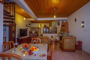 Aethra Cottage