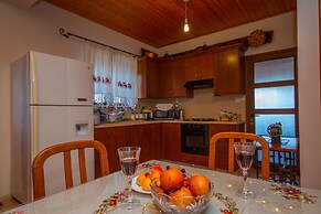 Aethra Cottage