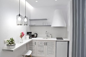 Crystal Mare Suites