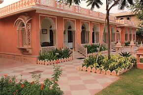 Tree of Life Inderpura Resort, Udaipurwati