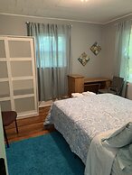 3 Bedroom House in Pontiac near Auburn Hill, Palace DTE Energy