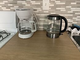 3 Bedroom House in Pontiac near Auburn Hill, Palace DTE Energy