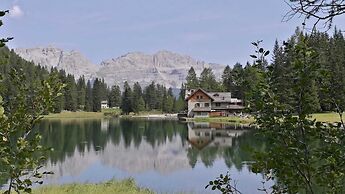 Rifugio Lago Nambino