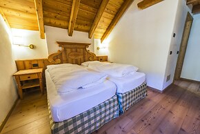 Rifugio Lago Nambino