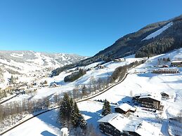 Bike & Ski Hotel Unterellmau