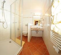 Bike & Ski Hotel Unterellmau