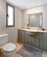 Lagoon Amazing water front 3