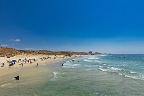 Lagoon Amazing water front 3