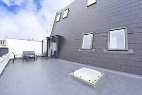 Modern & Spacious 2 Bed Apartment at Clapham Junction