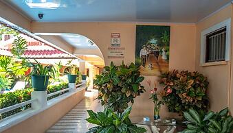 Hotel y Cabinas El Coral