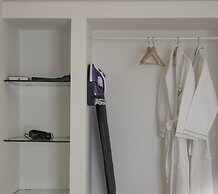 The Pool Villa - Tanuf