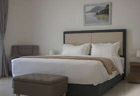 The Pool Villa - Tanuf