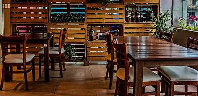 Hotel Rancho Tabachines