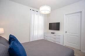 Amazing 6bds Single Home With Private Pool St7040