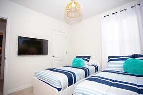 Amazing 6bds Single Home With Private Pool St7040