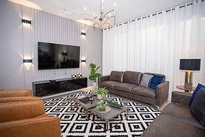 Amazing 6bds Single Home With Private Pool St7040