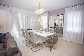 Amazing 6bds Single Home With Private Pool St7040