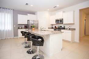 Amazing 6bds Single Home With Private Pool St7040