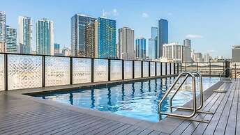 ReadySet Apartments at Stadium