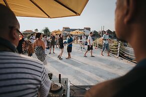 Canggu Castle - Hostel