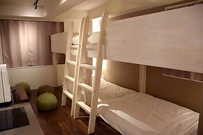 Condominium MIRAHAKONE