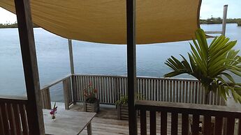 Serah's Lagoon Hideaway