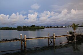 Serah's Lagoon Hideaway