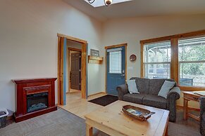 Huckleberry  3 Bedroom Home by RedAwning