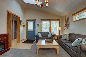 Huckleberry  3 Bedroom Home by RedAwning