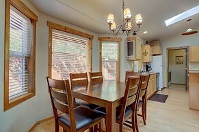 Huckleberry  3 Bedroom Home by RedAwning