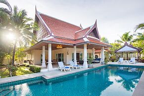 Tropical Thai Style 4BR Pool Villa Fanny