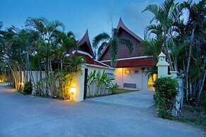 Tropical Thai Style 4BR Pool Villa Fanny
