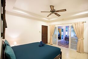 Tropical Thai Style 4BR Pool Villa Fanny