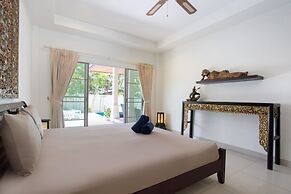Tropical Thai Style 4BR Pool Villa Fanny