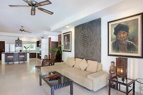 Tropical Thai Style 4BR Pool Villa Fanny