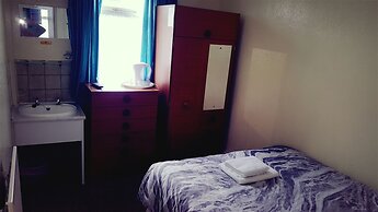 Gracelands Guest House