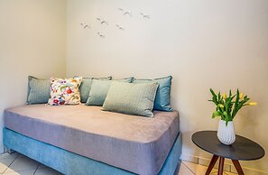 Gianthea Studios and Apt