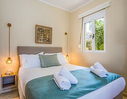 Gianthea Studios and Apt