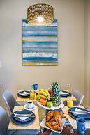 Gianthea Studios and Apt