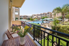 Gianthea Studios and Apt