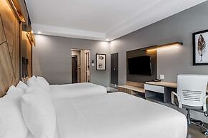 Quality Hotel & Conference Centre