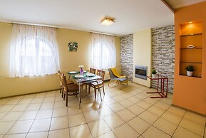 Apartment on Dekabristov 116