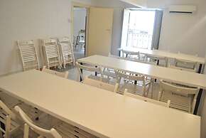 Sunrise Hostel & Rooms